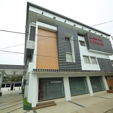 Hotel A J Park Alappuzha Exteriör bild